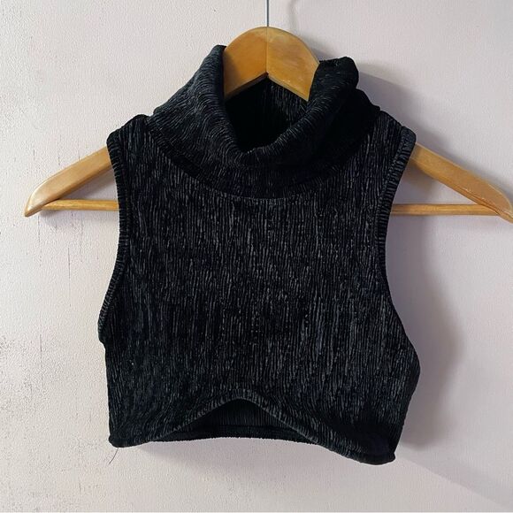 JLuxLabel Black Textured Turtleneck Wired Under-Bust Crop Top Size S EUC - Picture 3 of 13